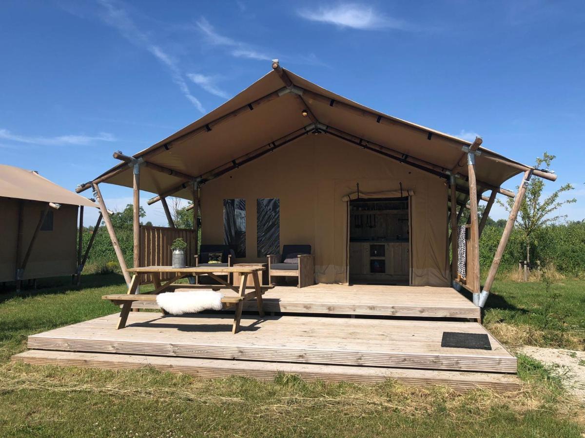 De Hazelaarshof Luxe Glampingtent Bij Natuurgebied De Millingerwaard Kekerdom Eksteriør billede